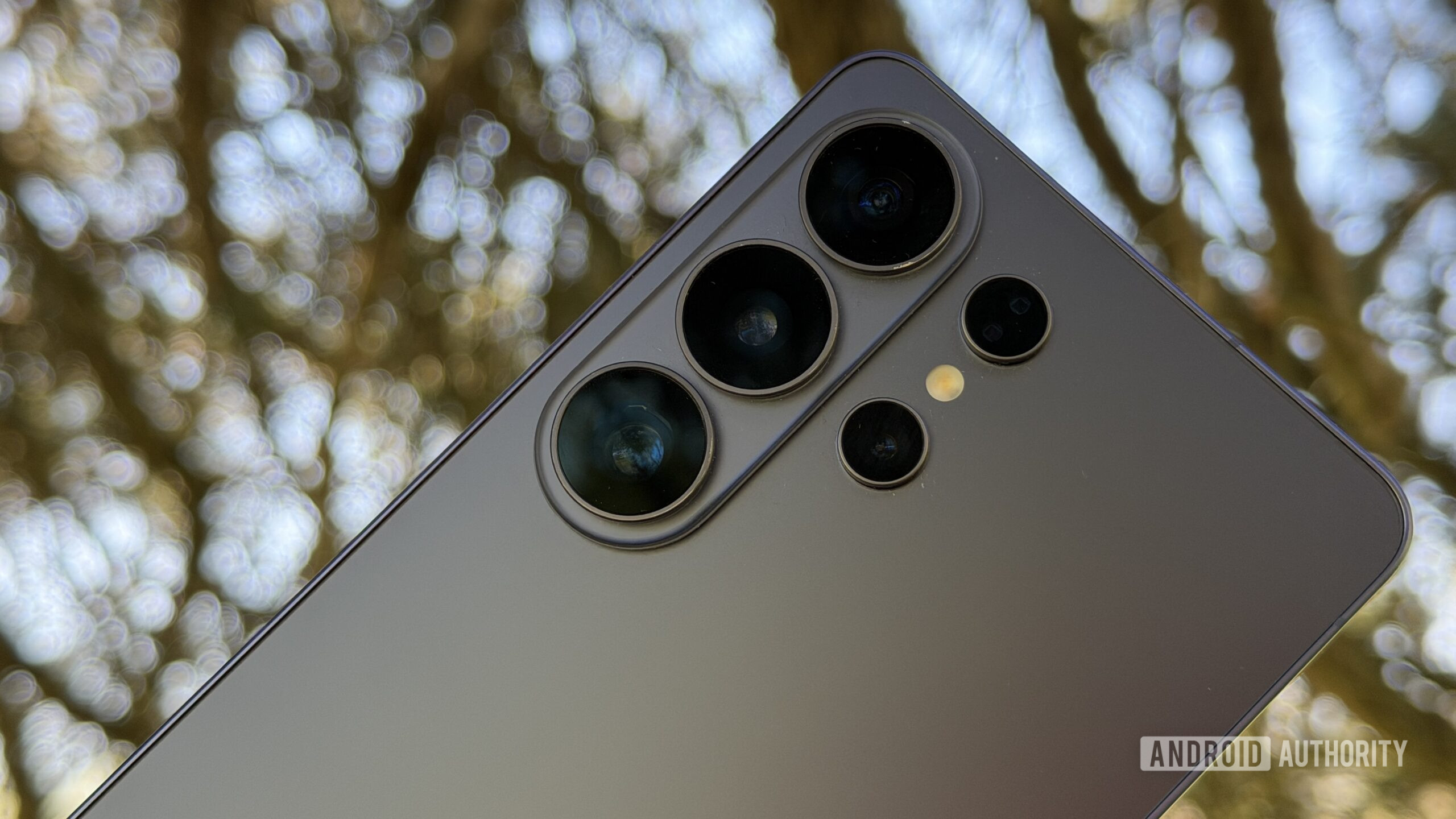 New Galaxy S27 Ultra render sparks debate over rear camera layout New Galaxy S27 Ultra render sparks debate over rear camera layout
